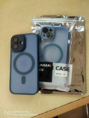 Sierra Blue Magnetic Frosted iPhone 15 Case